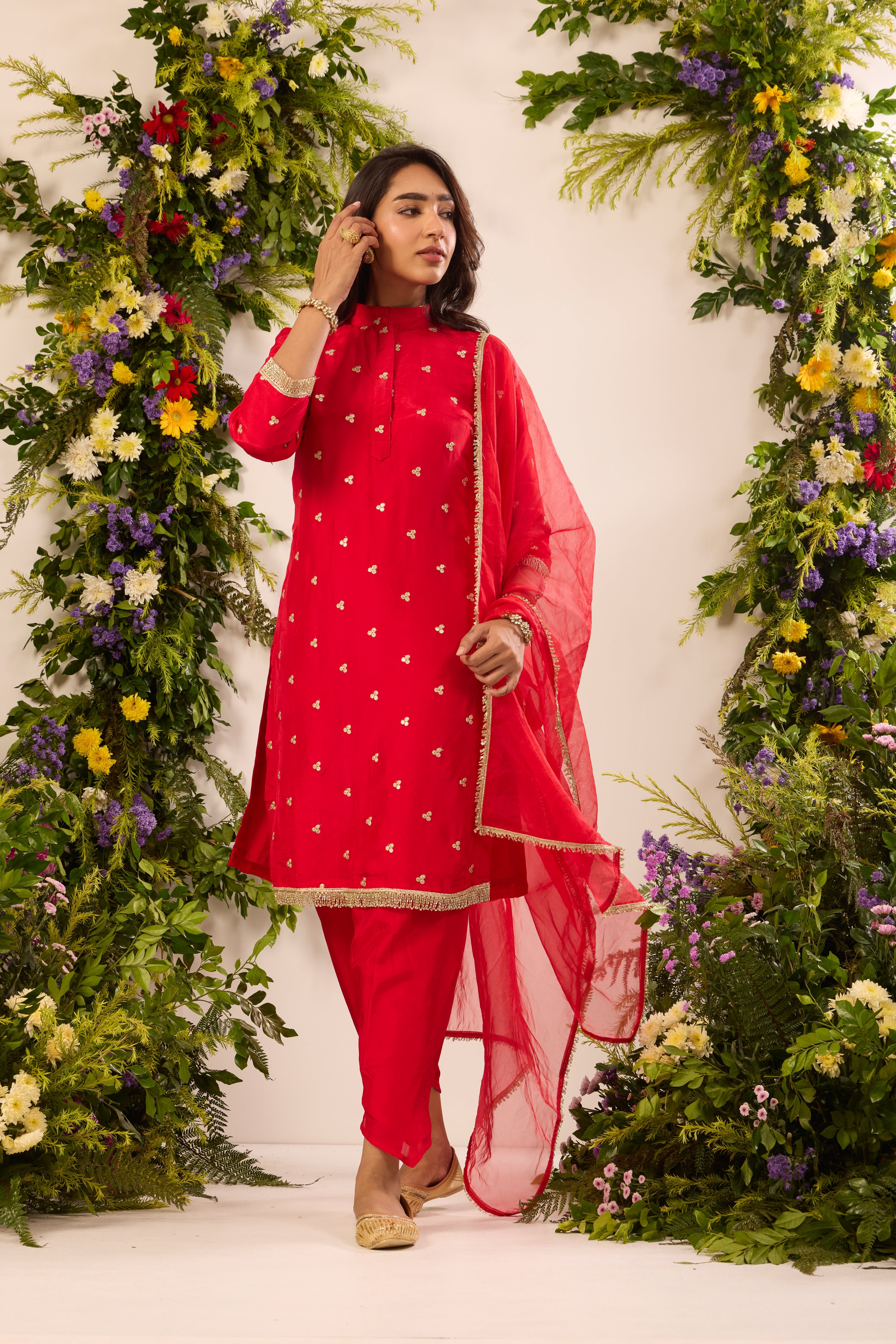 Mastaani Classic Red Kurta Set