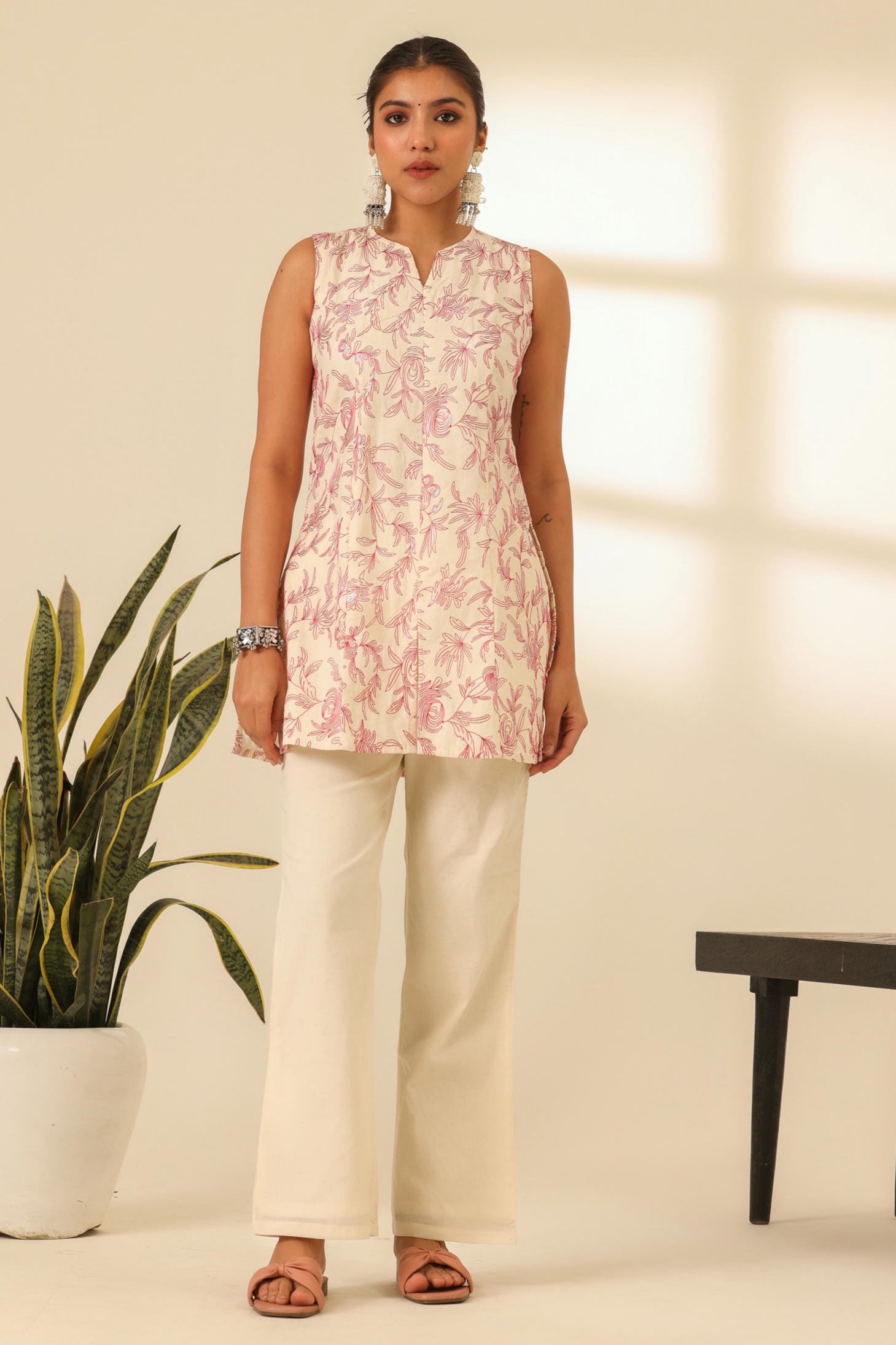 Rangrez Fuchsia Glow Embroidered Kurta Set