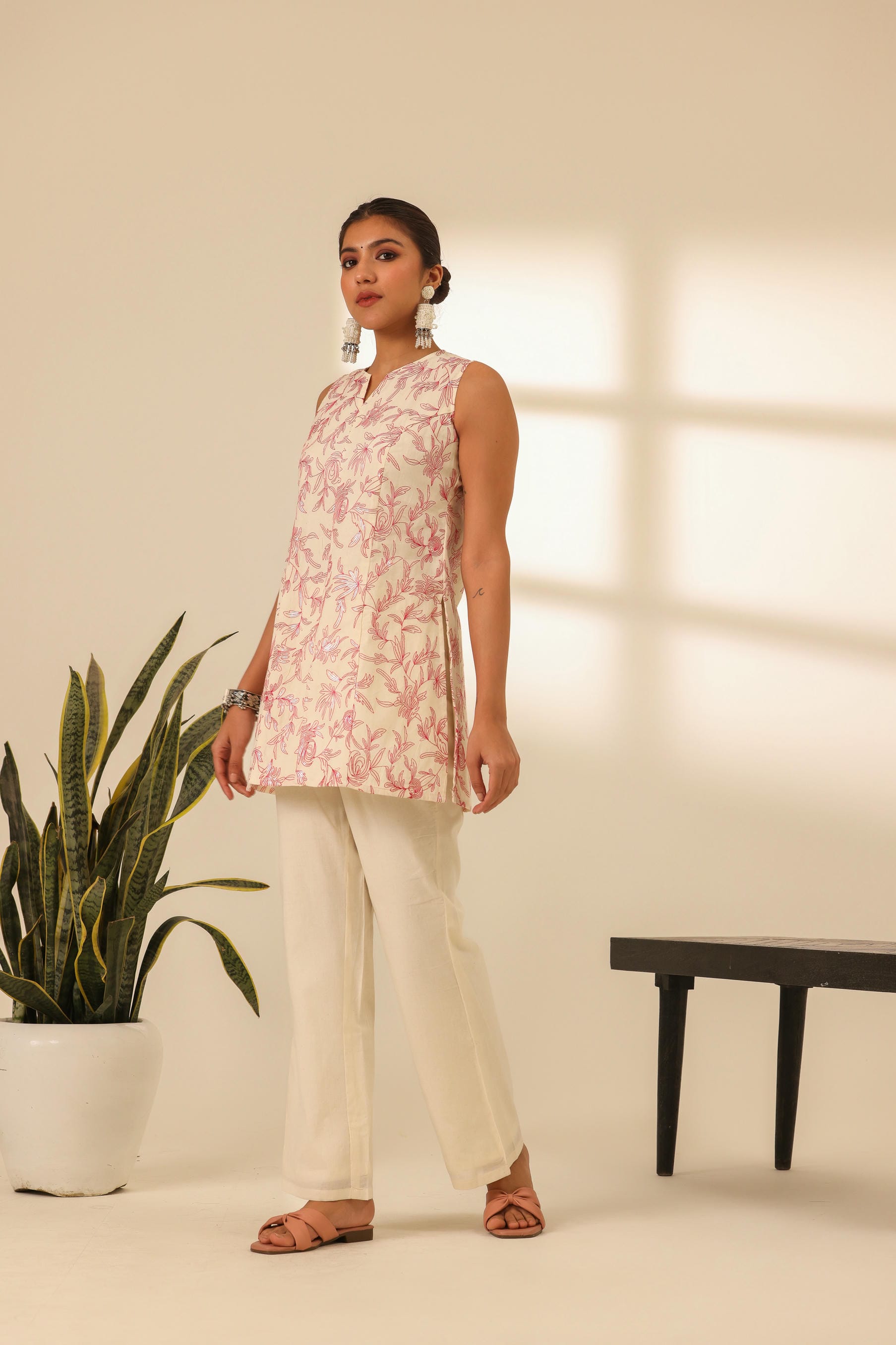 Rangrez Fuchsia Glow Embroidered Kurta Set