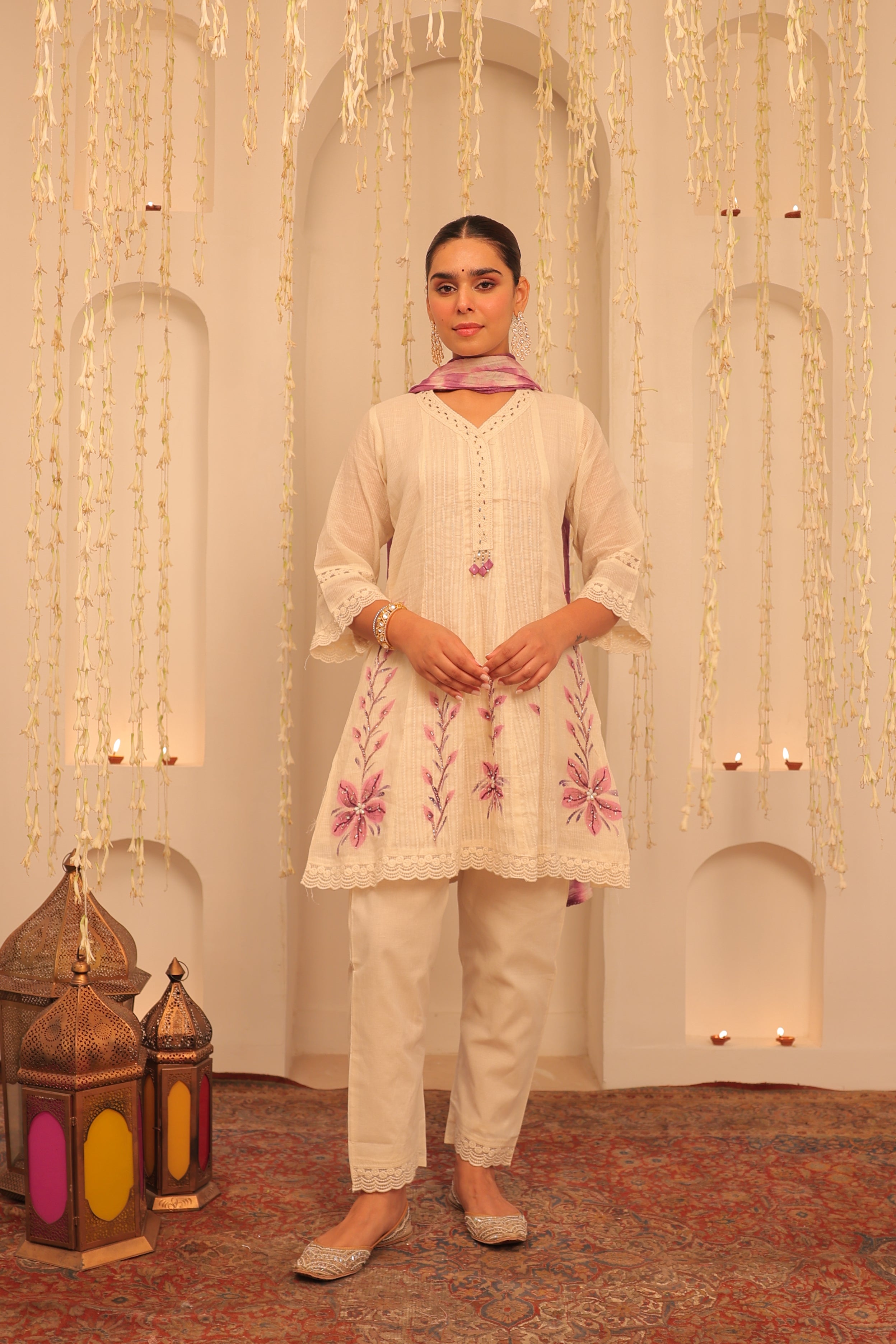 Alaya Mehfil Floral White Kurta Set