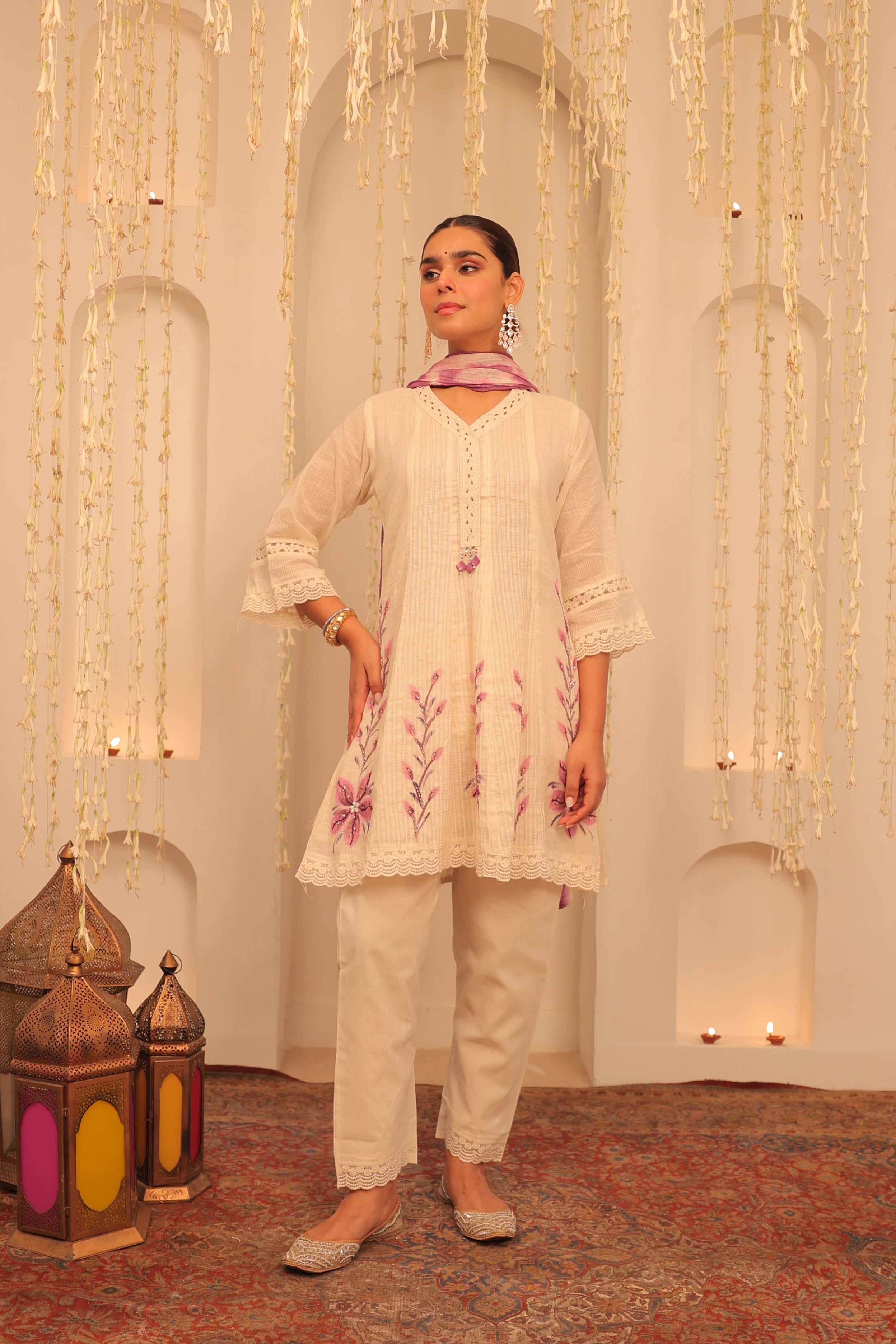 Alaya Mehfil Floral White Kurta Set