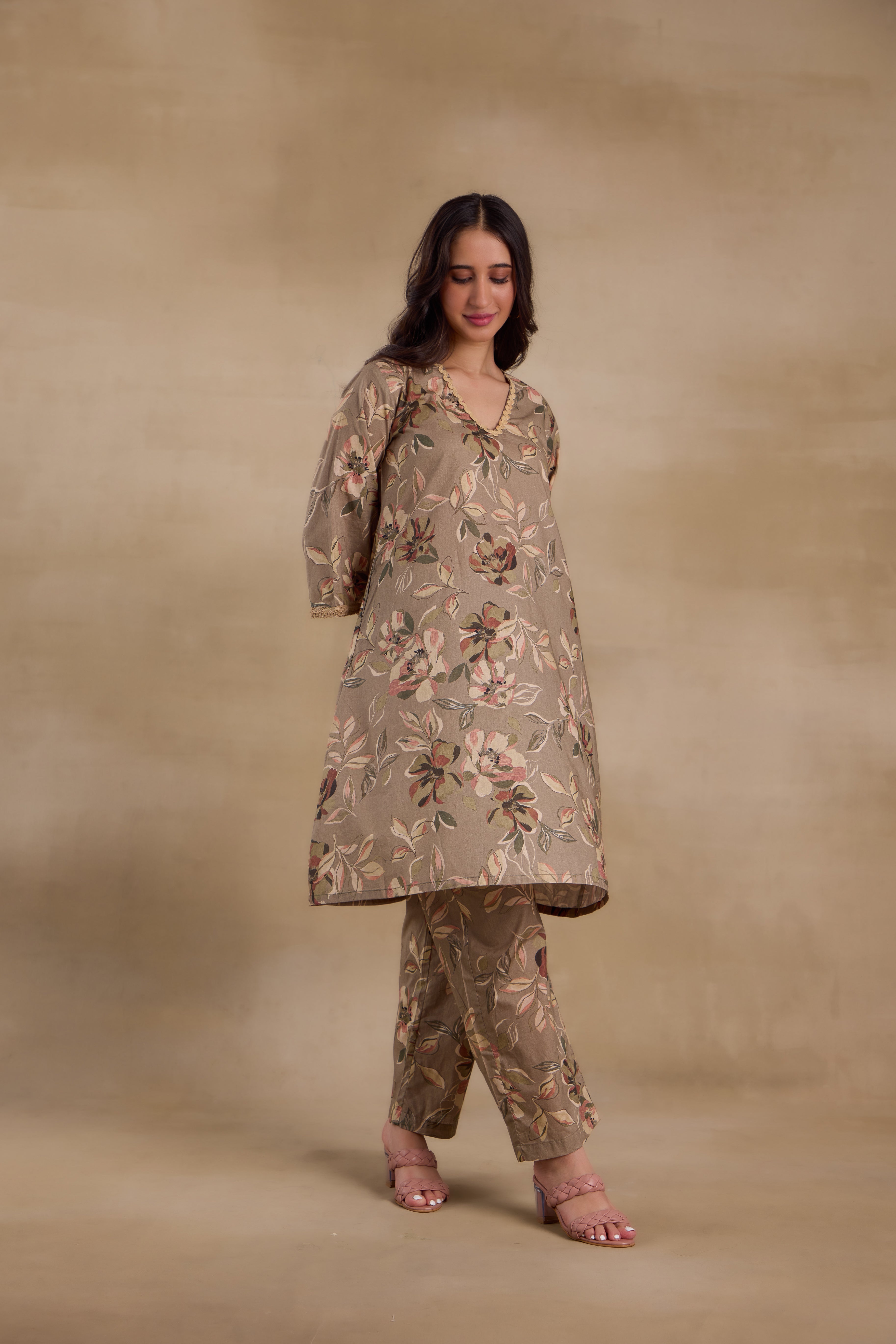 Alaya Premium Cotton Green Floral Kurta Set