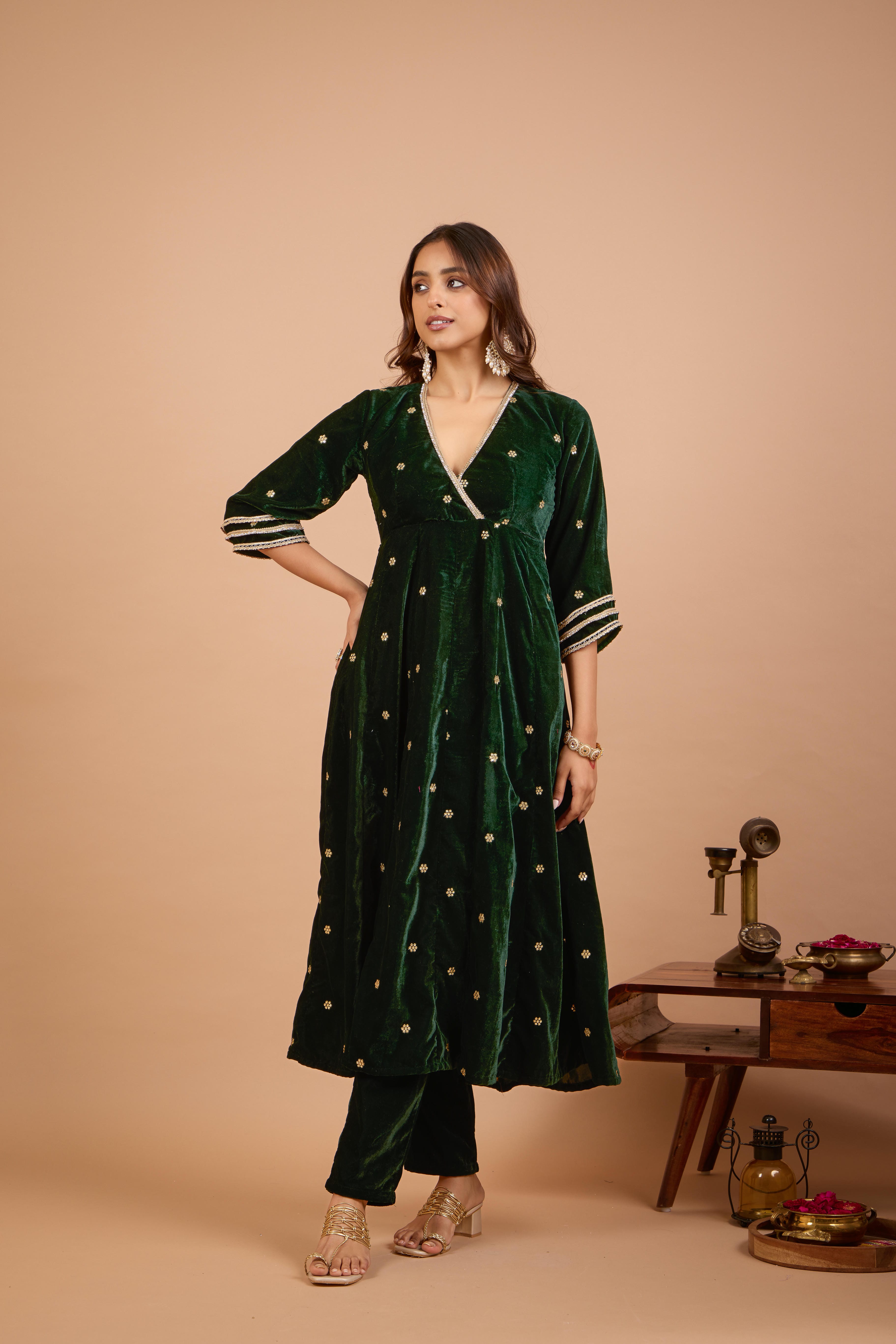 Alaya Jugni Emerald Glow Velvet Anarkali Set