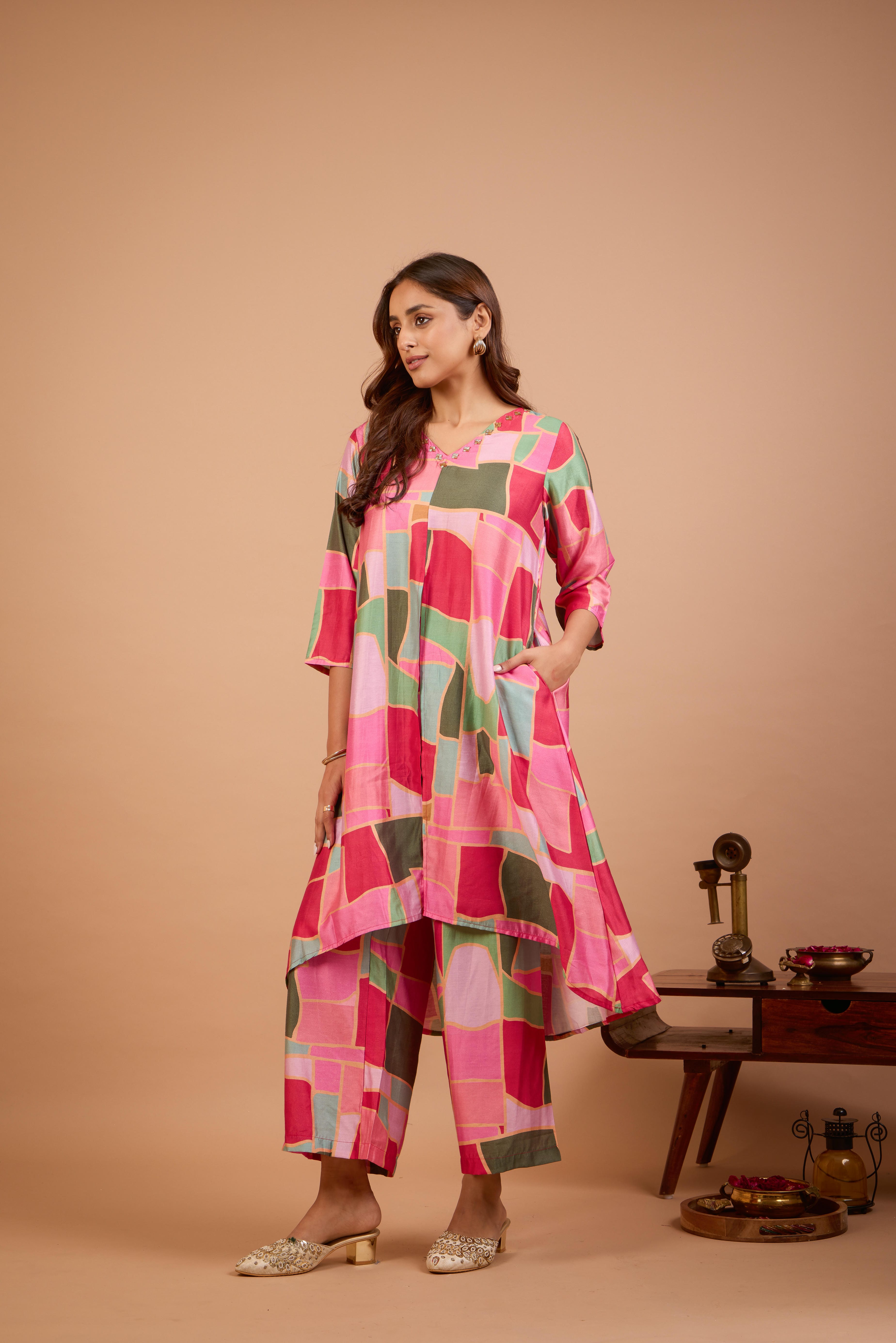 Alaya Jugni Multicolour Kurta Set