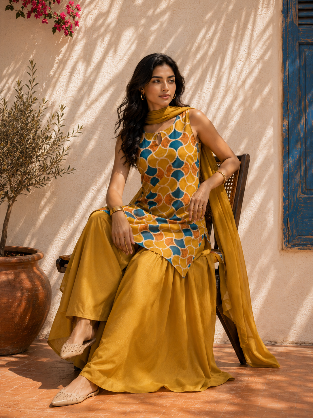 Aahista Amber Farshi Set with Dupatta 4